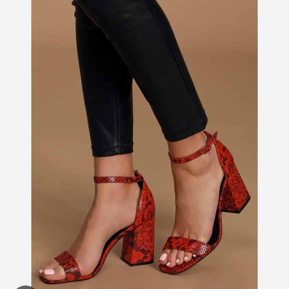 LULUS Red Leather Upper Ankle Strap Block Heels Sandals size 7.5 - Picture 1 of 13